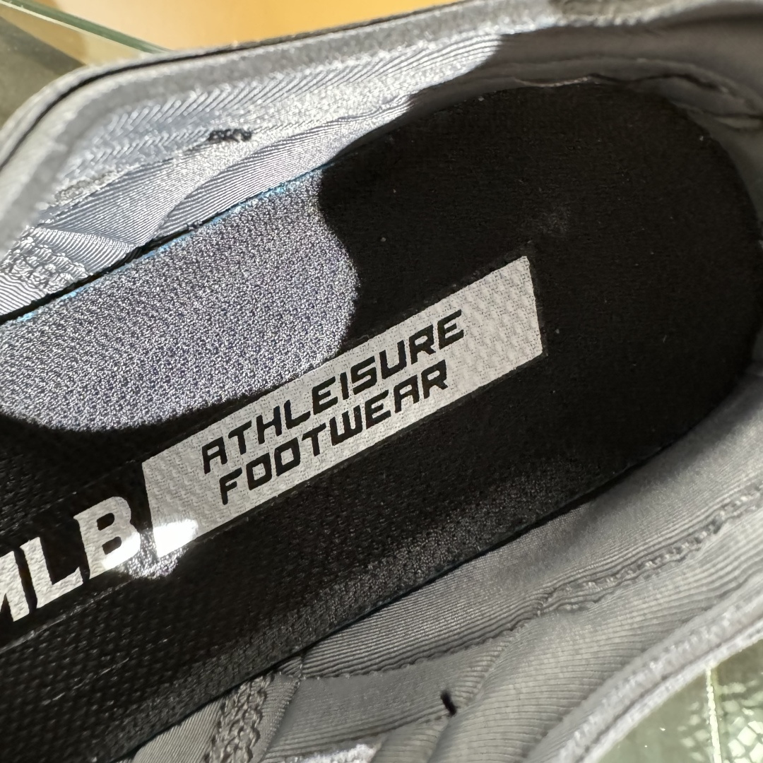 MLB ACE RUNNER MARY JANE 厚底老爹风魔术贴镂空休闲运动慢跑凉鞋 3ASDACE53 MLB ACE RUNNER MARY JANE 厚底老爹风魔术贴镂空休闲运动慢跑凉鞋 3ASDACE53