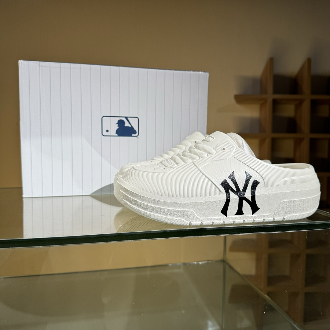 NY MLB Chunky Liner Mule 纽约洋基队 夏季穆勒厚底居家休闲拖鞋 3ASQC0153
