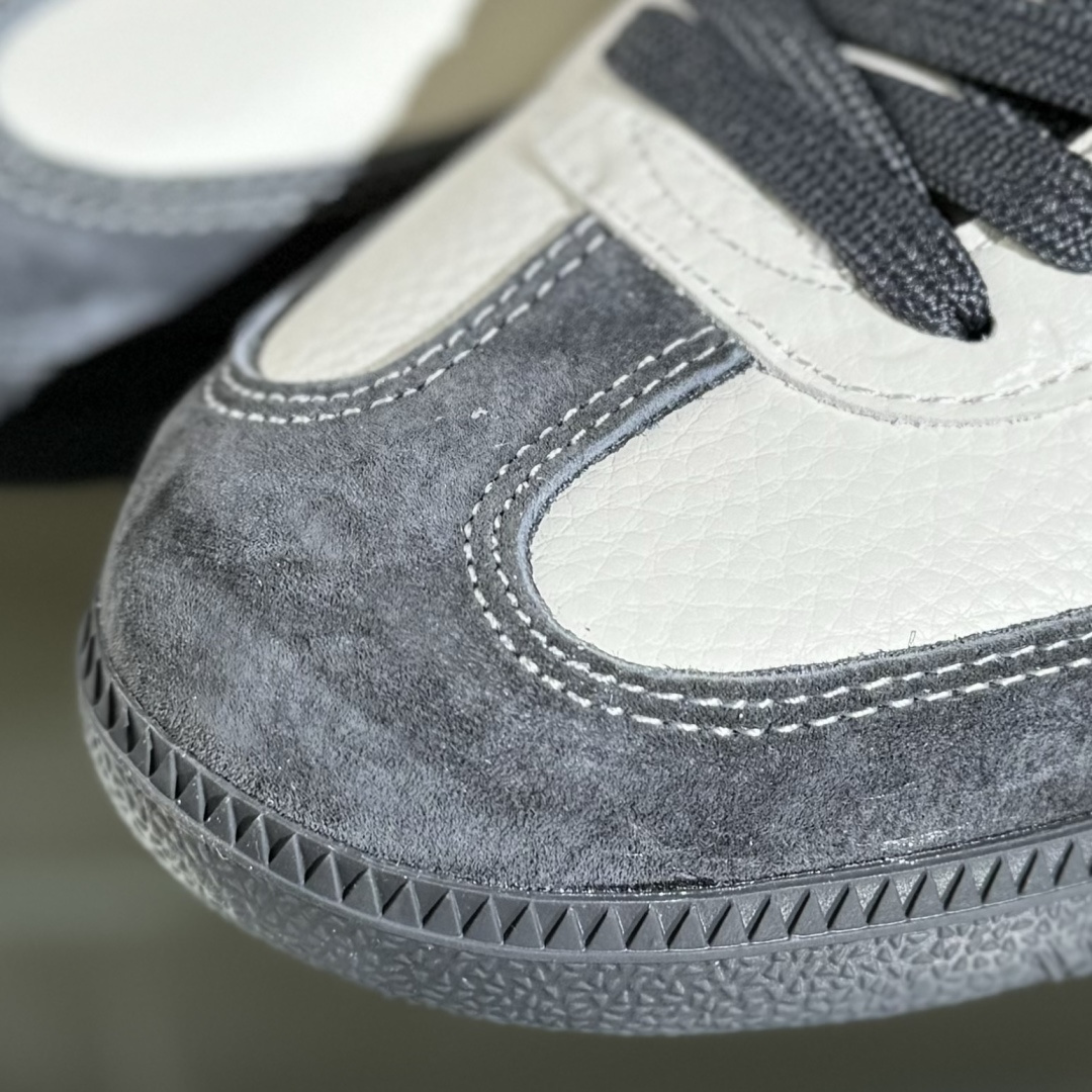 Adidas SAMBA OG 德训鞋 LV联名款 XR0001 Adidas SAMBA OG 德训鞋 LV联名款 XR0001