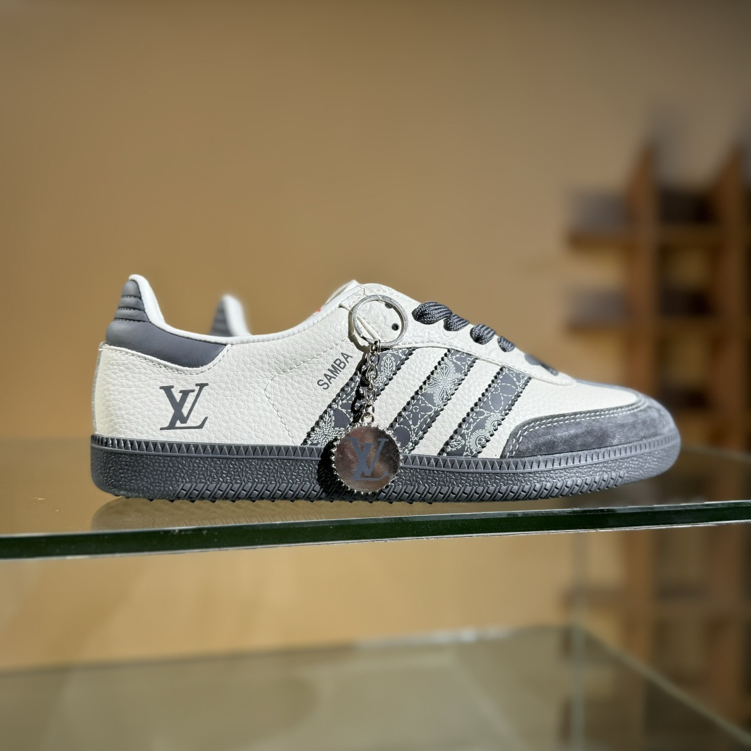 Adidas SAMBA OG 德训鞋 LV联名款 XR0001 Adidas SAMBA OG 德训鞋 LV联名款 XR0001