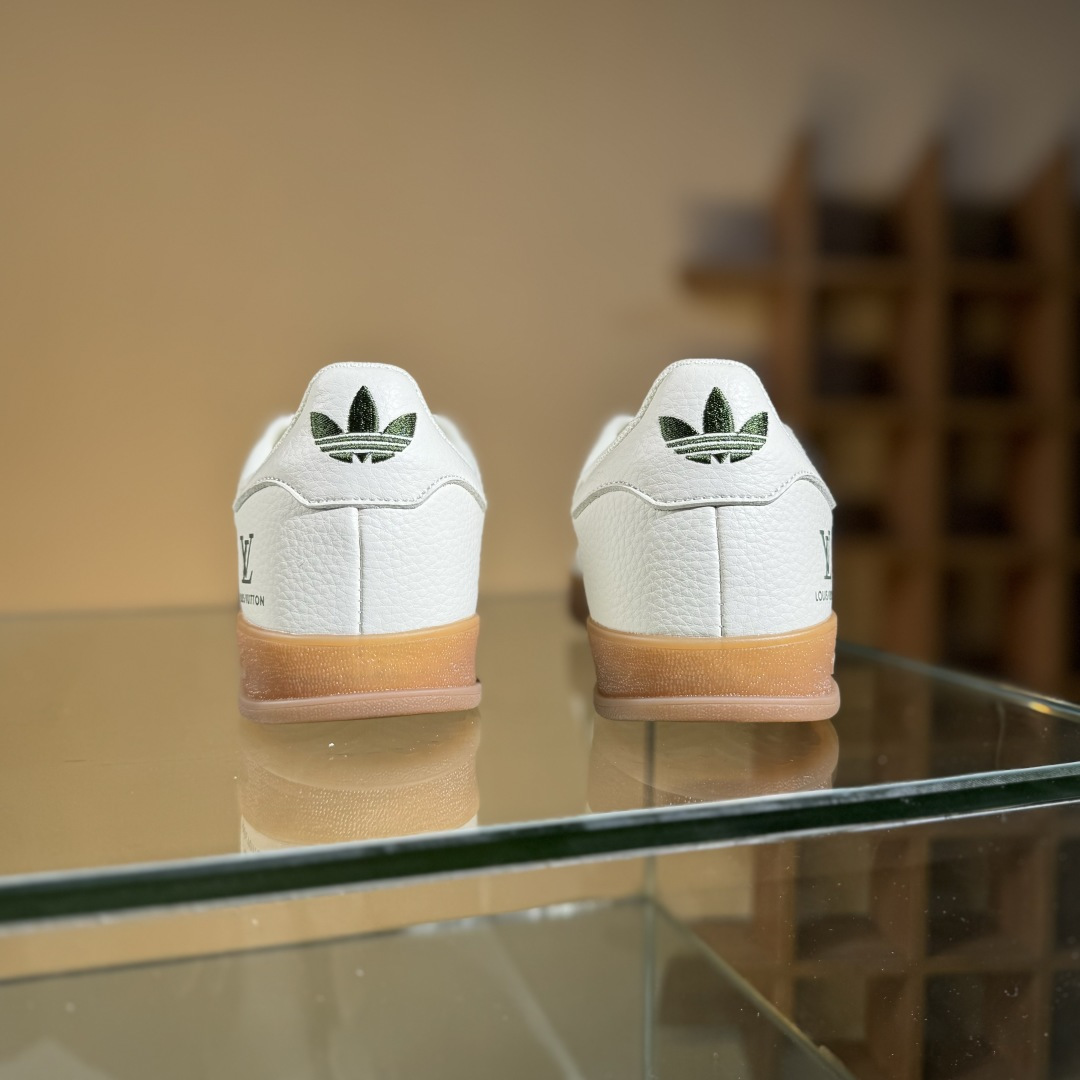 adidas Originals Gazelle INdoor x Louis Vuitton 三叶草休闲防滑耐磨低帮板鞋 DM1234-001