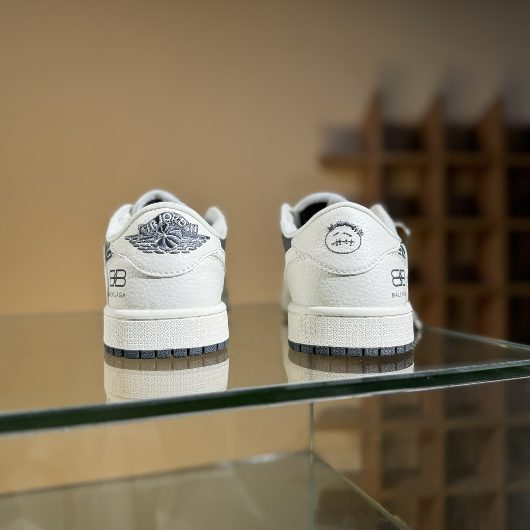 Travis Scott x Fragment Design x Air Jordan 1 Low OG SP AJ1 乔1 巴黎世家联名 米白黑印花 低帮文化休闲板鞋 LD2025-019