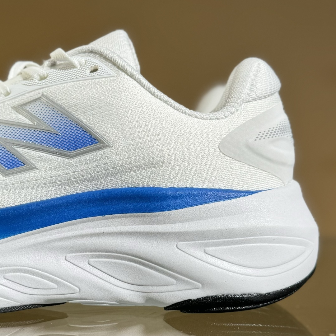 New Balance Fresh Foam X More v6 厚底网布织物减震舒适越野跑步鞋 MMORXD6