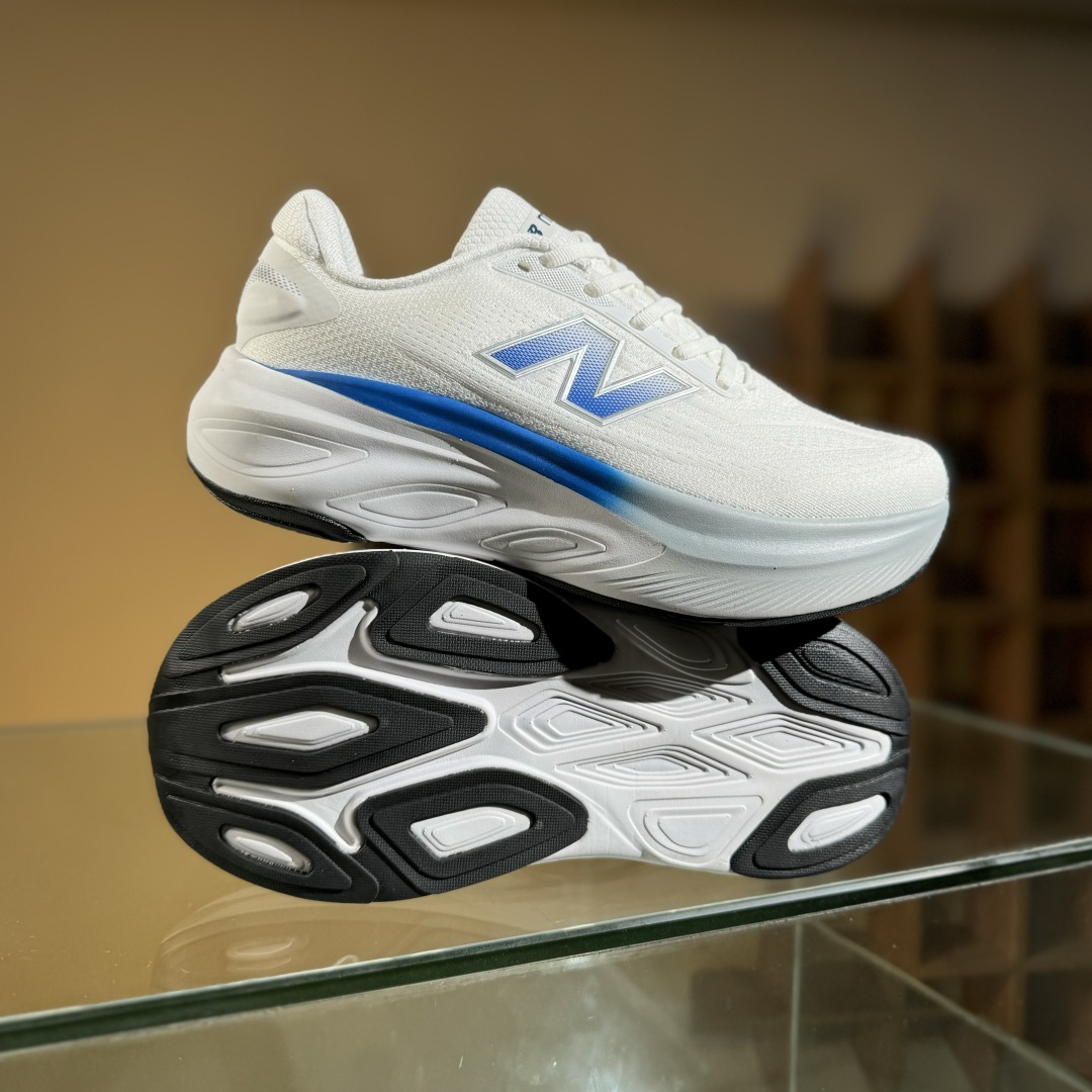 New Balance Fresh Foam X More v6 厚底网布织物减震舒适越野跑步鞋 MMORXD6