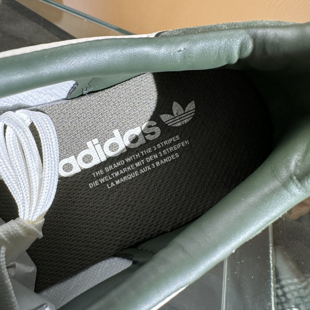 adidas originals Samba OG x GUCCI 白绿 桑巴舞系列复古经典轻便板鞋  DX0001