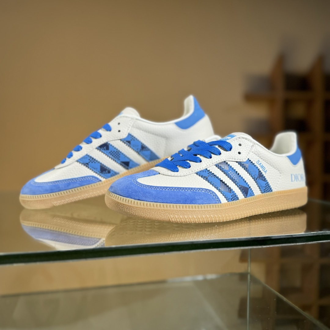 adidas originals Samba OG x DIOR 蓝白 桑巴舞系列复古经典轻便板鞋  XR0004
