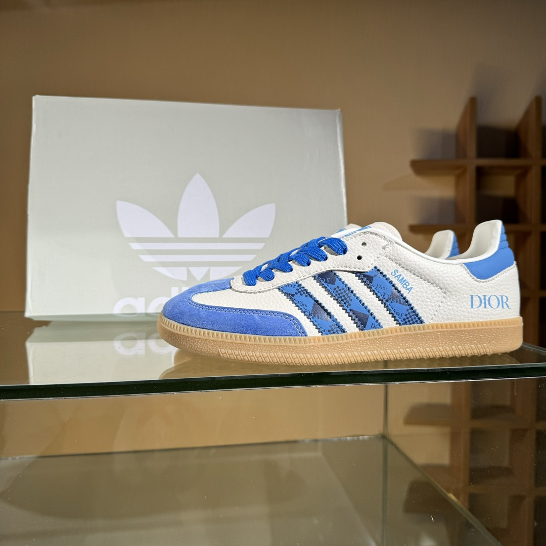 adidas originals Samba OG x DIOR 蓝白 桑巴舞系列复古经典轻便板鞋  XR0004