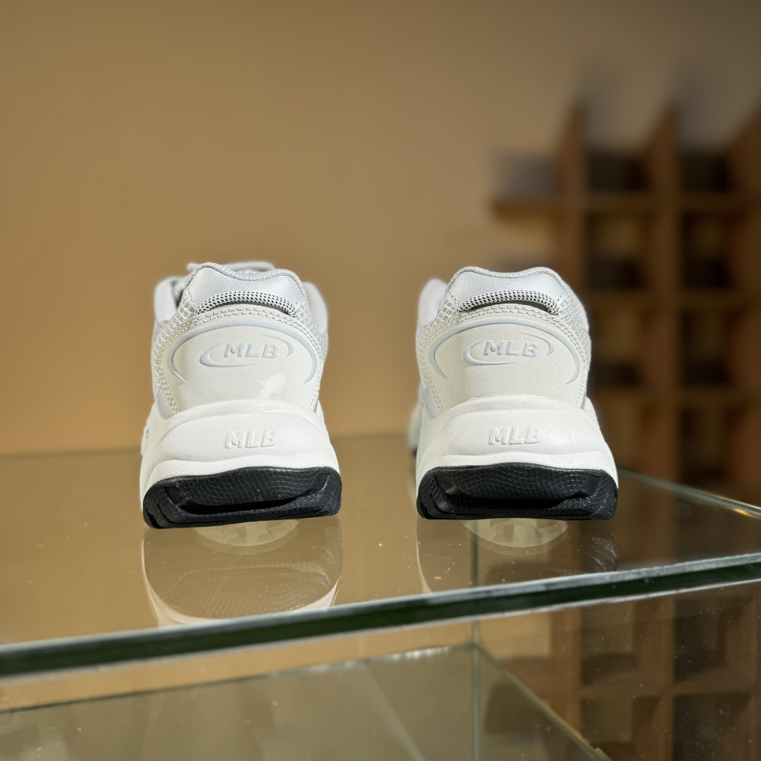 MLB CARGO CHUNKY 纽约洋基队 时尚百搭休闲运动潮流 防滑耐磨 低帮 老爹鞋 3ASHW075N