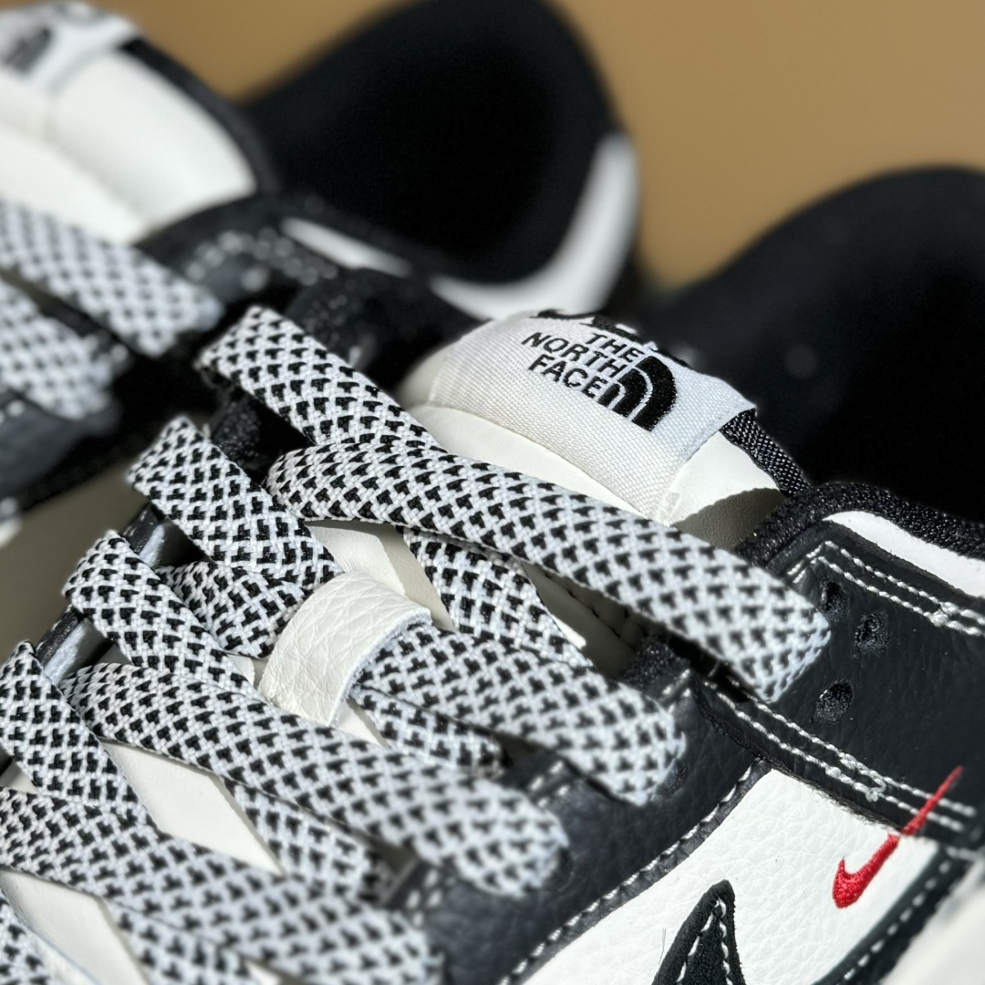 Nike SB Dunk Low 北面联名 黑白黑勾黑勾 周年高端定制 低帮休闲板鞋 YX5066-339