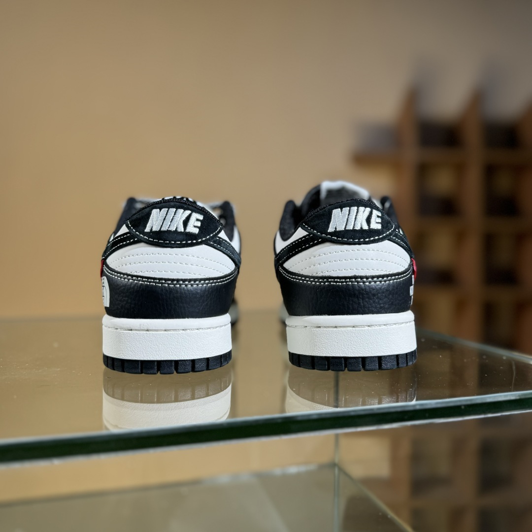Nike SB Dunk Low 北面联名 黑白黑勾黑勾 周年高端定制 低帮休闲板鞋 YX5066-339