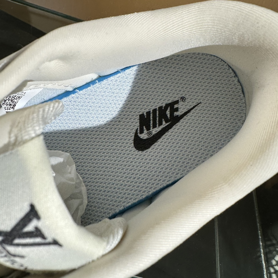 Nike SB Dunk Low LV联名 米黑牛仔 周年高端定制 低帮休闲板鞋 JH8310-946 Nike SB Dunk Low LV联名 米黑牛仔 周年高端定制 低帮休闲板鞋 JH8310-946