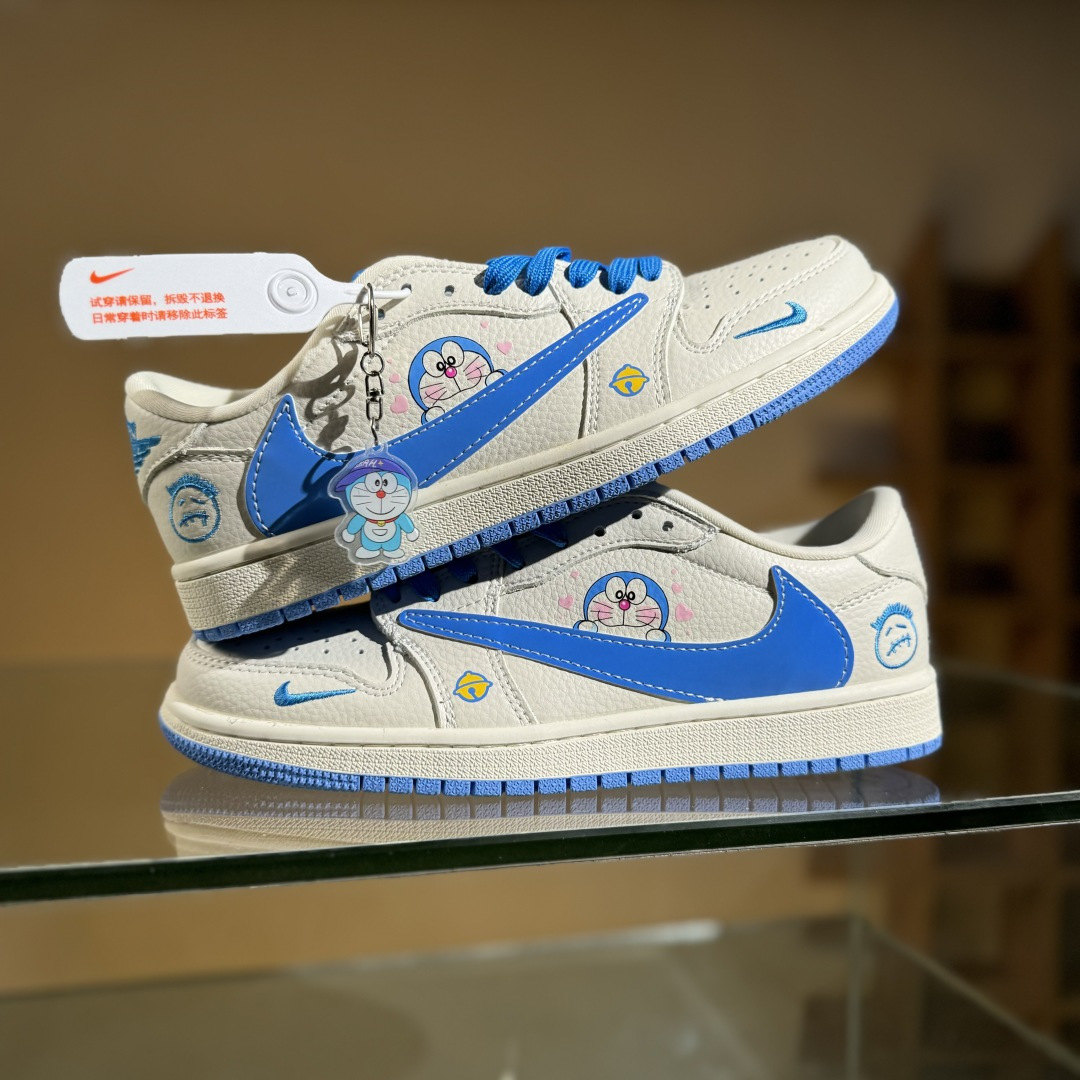 Travis Scott x Fragment Design x Air Jordan 1 Low OG SP AJ1 乔1 叮当猫 低帮文化休闲板鞋 XS2024-068 Travis Scott x Fragment Design x Air Jordan 1 Low OG SP AJ1 乔1 叮当猫 低帮文化休闲板鞋 XS2024-068