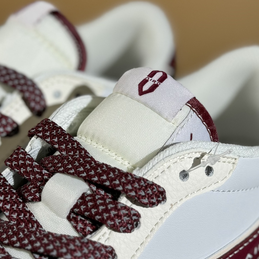 Travis Scott x Fragment Design x Air Jordan 1 Low OG SP AJ1 乔1 问界联名 金瑞红 低帮文化休闲板鞋 FC1688-239