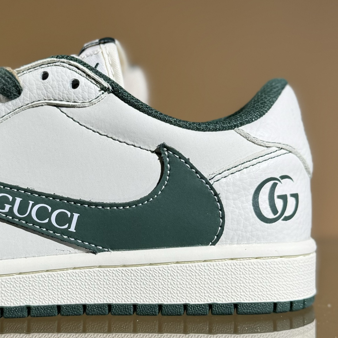 Travis Scott x Fragment Design x Air Jordan 1 Low OG SP AJ1 乔1 古驰联名 墨绿白棕 低帮文化休闲板鞋 XZ5749-006-莆田鞋,莆田鞋货源,高仿鞋,高仿鞋货源,安福档口,莆田高仿鞋,莆田鞋批发,高仿鞋批发,莆田高仿运动鞋,高仿运动鞋,莆田运动鞋 Travis Scott x Fragment Design x Air Jordan 1 Low OG SP AJ1 乔1 古驰联名 墨绿白棕 低帮文化休闲板鞋 XZ5749-006