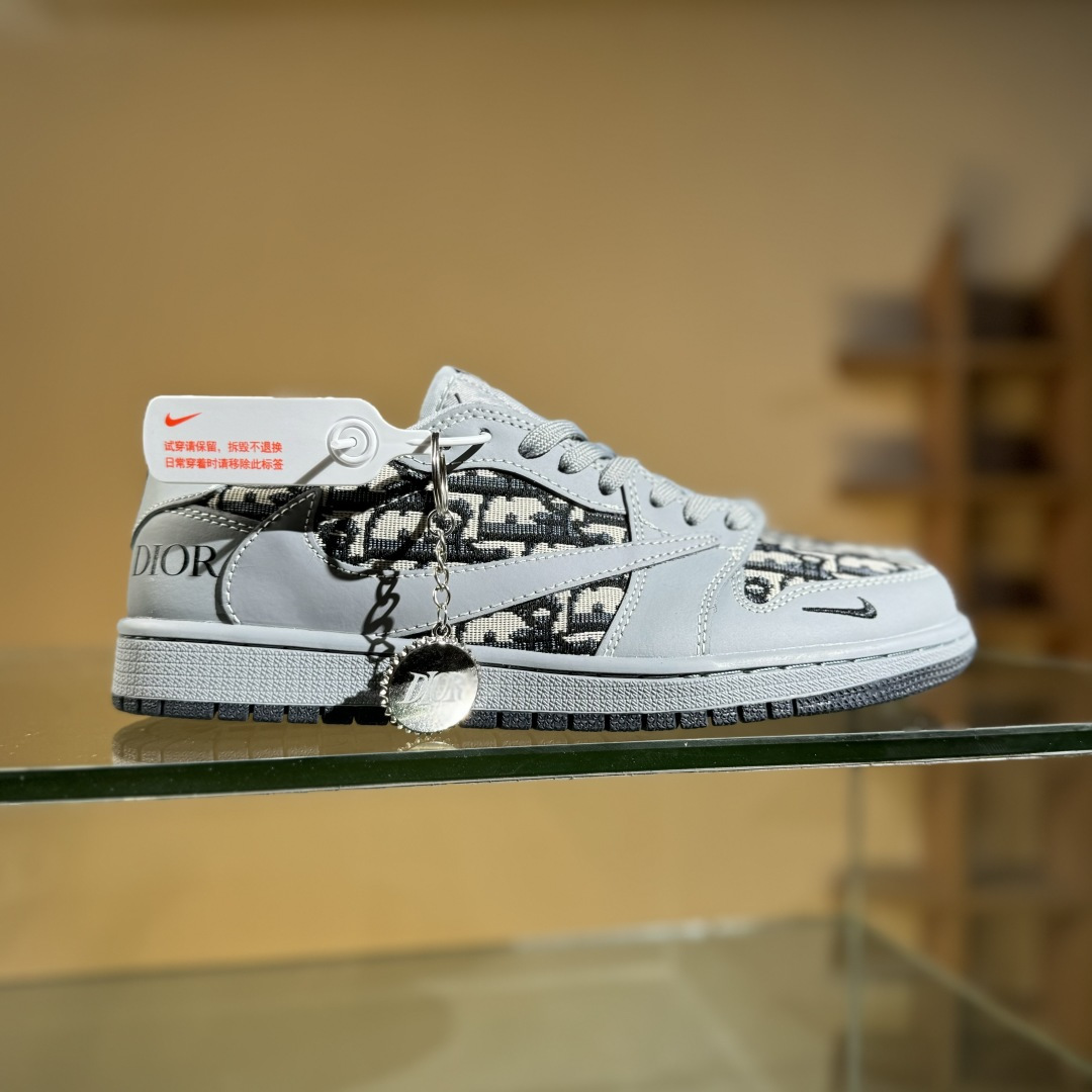 Travis Scott x Fragment Design x Air Jordan 1 Low OG SP AJ1 乔1 迪奥联名 化石灰 低帮文化休闲板鞋 LD2025-031-Chinese UA Cheap High Quatity Brand Clothes Bags handbags Sneakers wholesale wholesaler seller from China Factory suppliers Fashion Clothing Shoes best Quality Beautiful Price Travis Scott x Fragment Design x Air Jordan 1 Low OG SP AJ1 乔1 迪奥联名 化石灰 低帮文化休闲板鞋 LD2025-031