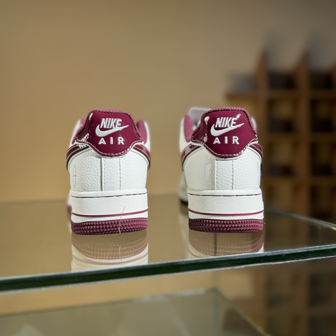 Nike Air Force 1'07 Low 问界联名 红M9 空军一号低帮休闲板鞋 XS1958-610