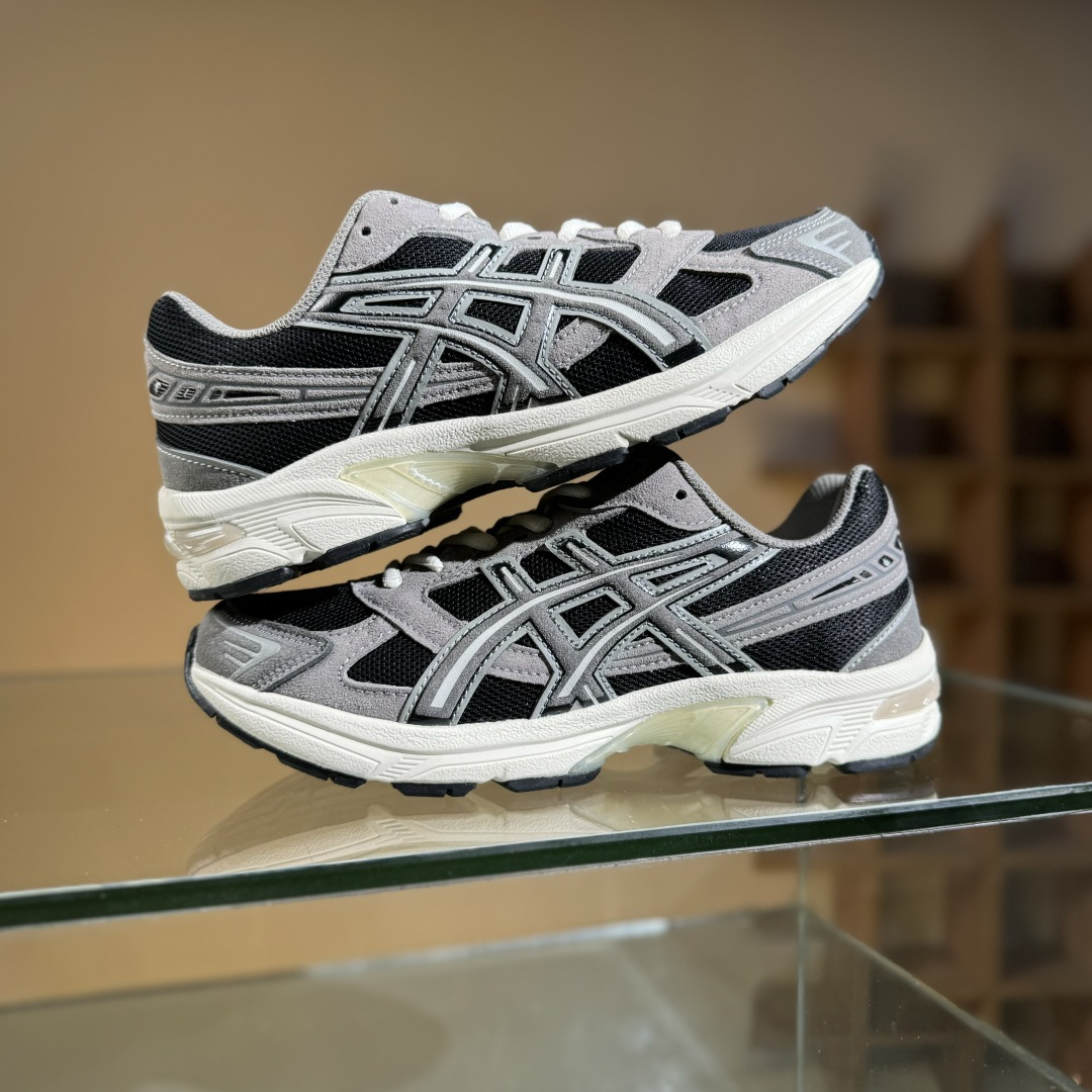 Asics Gel-1130 黑灰 亚瑟士轻便百搭休闲运动慢跑鞋 1201A255-004-High Quatity Cheap Brand wholesale wholesaler seller Clothes Bags handbags Sneakers Top Fashion Clothing Shoes from China Factory Chinese suppliers best Quality Beautiful Price Asics Gel-1130 黑灰 亚瑟士轻便百搭休闲运动慢跑鞋 1201A255-004