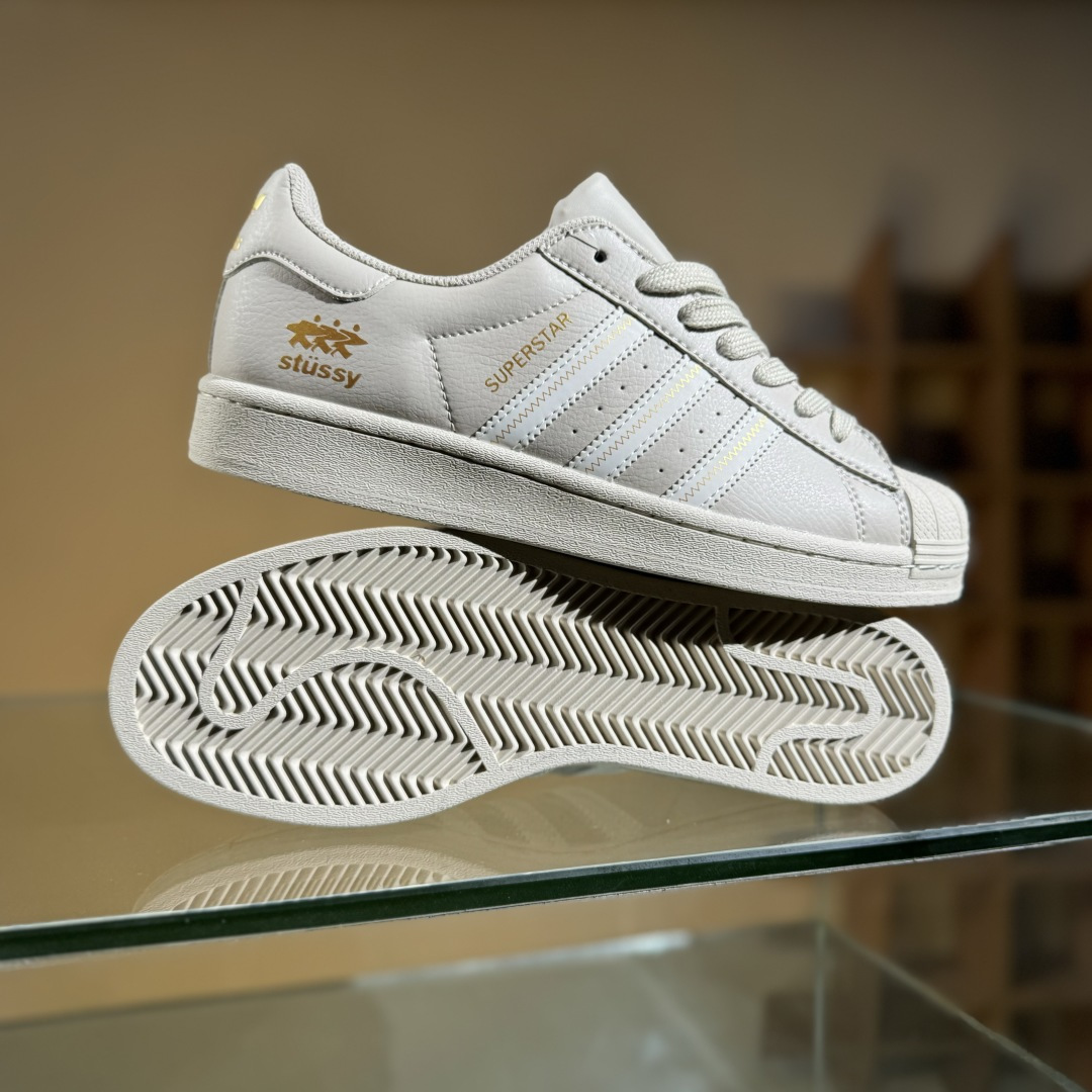 AD Originals Superstar x Stussy 棕白 SD6811-莆田鞋,莆田鞋货源,高仿鞋,高仿鞋货源,安福档口,莆田高仿鞋,莆田鞋批发,高仿鞋批发,莆田高仿运动鞋,高仿运动鞋,莆田运动鞋 AD Originals Superstar x Stussy 棕白 SD6811