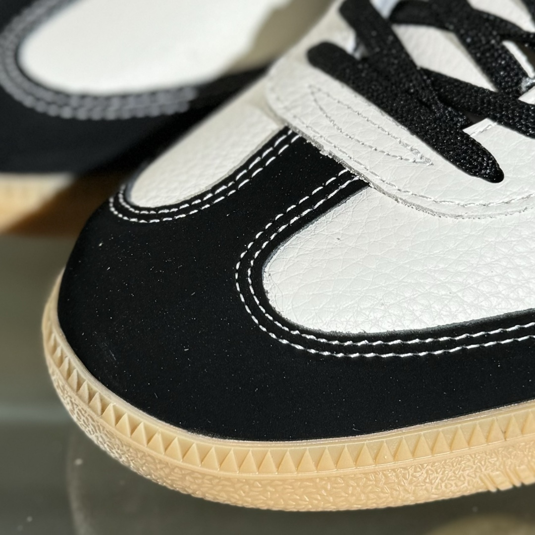 adidas originals Samba OG x Louis Vuitton 黑白 桑巴舞系列复古经典轻便板鞋 DX0003-莆田鞋,莆田鞋货源,高仿鞋,高仿鞋货源,安福档口,莆田高仿鞋,莆田鞋批发,高仿鞋批发,莆田高仿运动鞋,高仿运动鞋,莆田运动鞋 adidas originals Samba OG x Louis Vuitton 黑白 桑巴舞系列复古经典轻便板鞋 DX0003