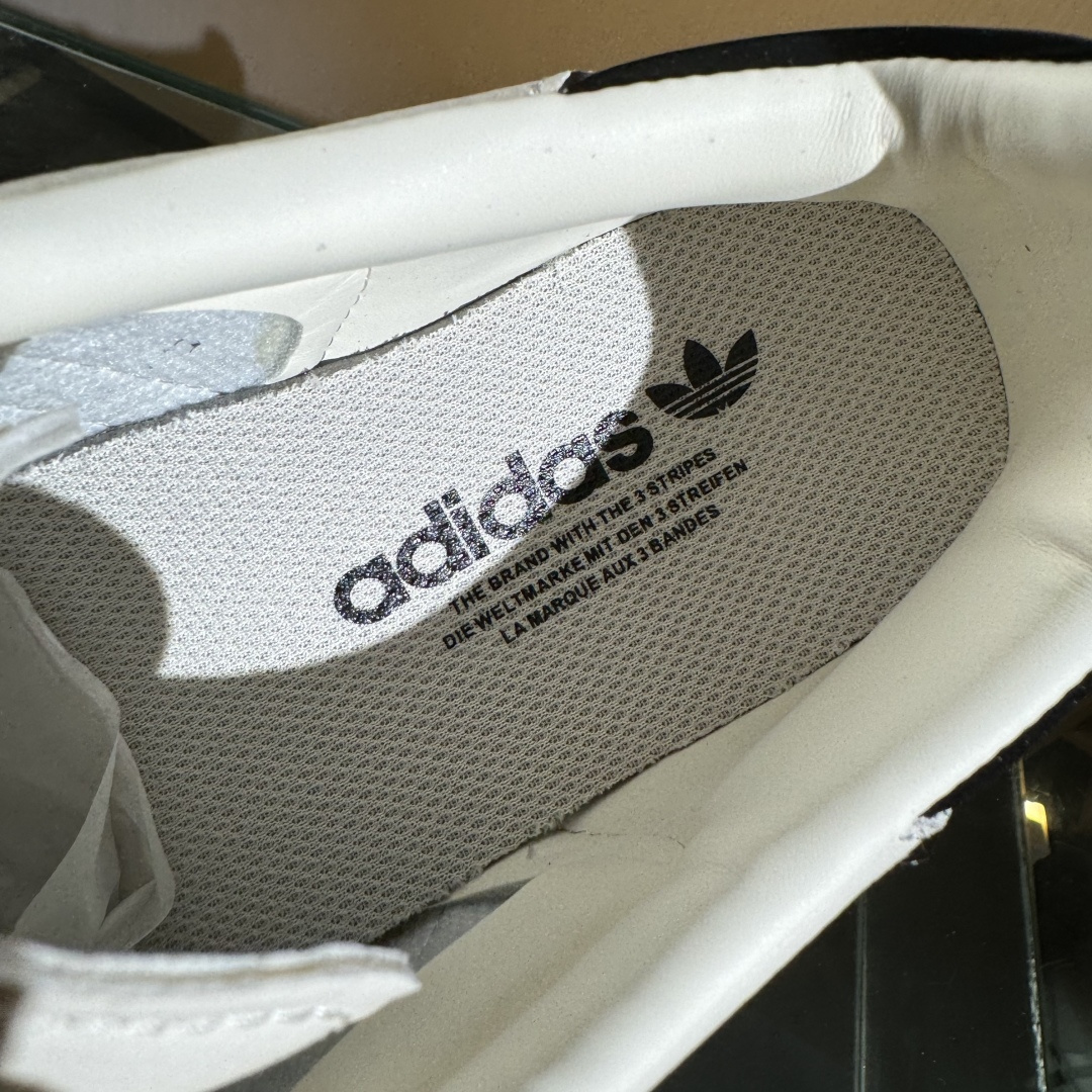 adidas originals Samba OG x Louis Vuitton 黑白 桑巴舞系列复古经典轻便板鞋 DX0003-莆田鞋,莆田鞋货源,高仿鞋,高仿鞋货源,安福档口,莆田高仿鞋,莆田鞋批发,高仿鞋批发,莆田高仿运动鞋,高仿运动鞋,莆田运动鞋 adidas originals Samba OG x Louis Vuitton 黑白 桑巴舞系列复古经典轻便板鞋 DX0003