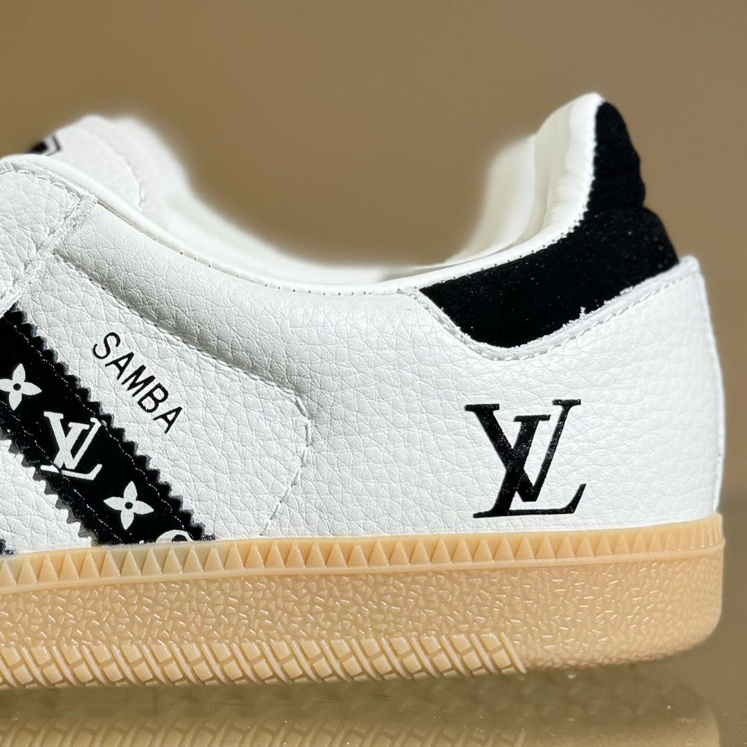adidas originals Samba OG x Louis Vuitton 黑白 桑巴舞系列复古经典轻便板鞋 DX0003-莆田鞋,莆田鞋货源,高仿鞋,高仿鞋货源,安福档口,莆田高仿鞋,莆田鞋批发,高仿鞋批发,莆田高仿运动鞋,高仿运动鞋,莆田运动鞋 adidas originals Samba OG x Louis Vuitton 黑白 桑巴舞系列复古经典轻便板鞋 DX0003