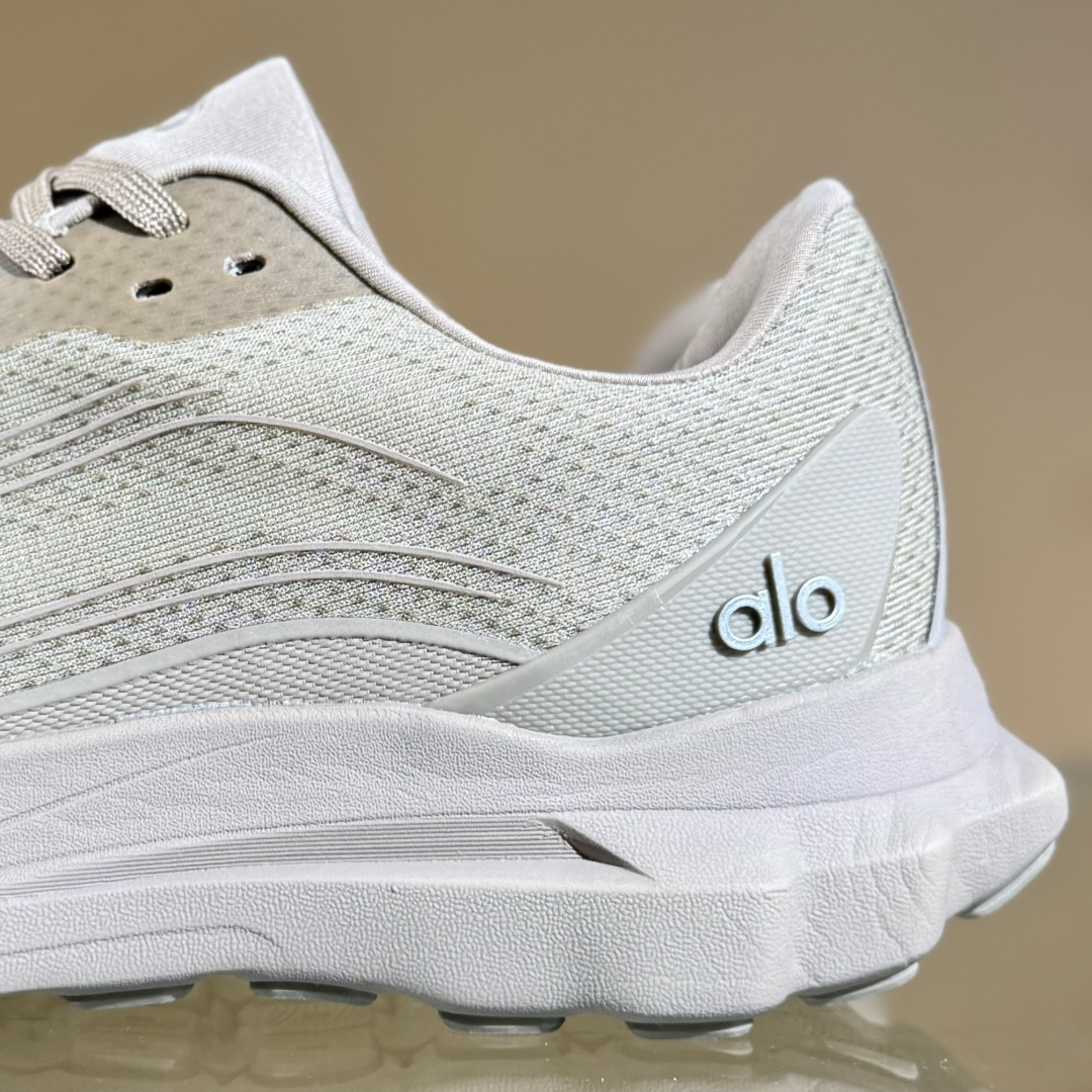 alo yoga Alo Runner 舒适百搭防滑透气 低帮跑步鞋 A0590UCC-Chinese UA Cheap High Quatity Brand Clothes Bags handbags Sneakers wholesale wholesaler seller from China Factory suppliers Fashion Clothing Shoes best Quality Beautiful Price alo yoga Alo Runner 舒适百搭防滑透气 低帮跑步鞋 A0590UCC