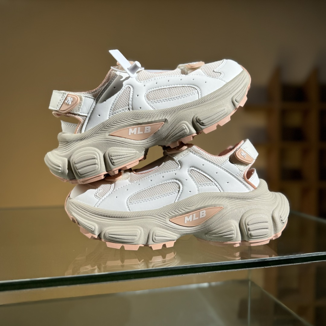 NY MLB Winner Chunky Mask 纽约洋基队 增高厚底休闲凉鞋 3ASDW0153