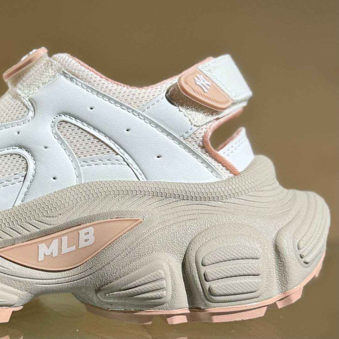 NY MLB Winner Chunky Mask 纽约洋基队 增高厚底休闲凉鞋 3ASDW0153