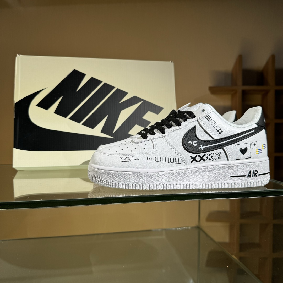 Nike Air Force 1 Low 07 白黑 CW2288-030-High Quatity Cheap Brand wholesale wholesaler seller Clothes Bags handbags Sneakers Top Fashion Clothing Shoes from China Factory Chinese suppliers best Quality Beautiful Price Nike Air Force 1 Low 07 白黑 CW2288-030