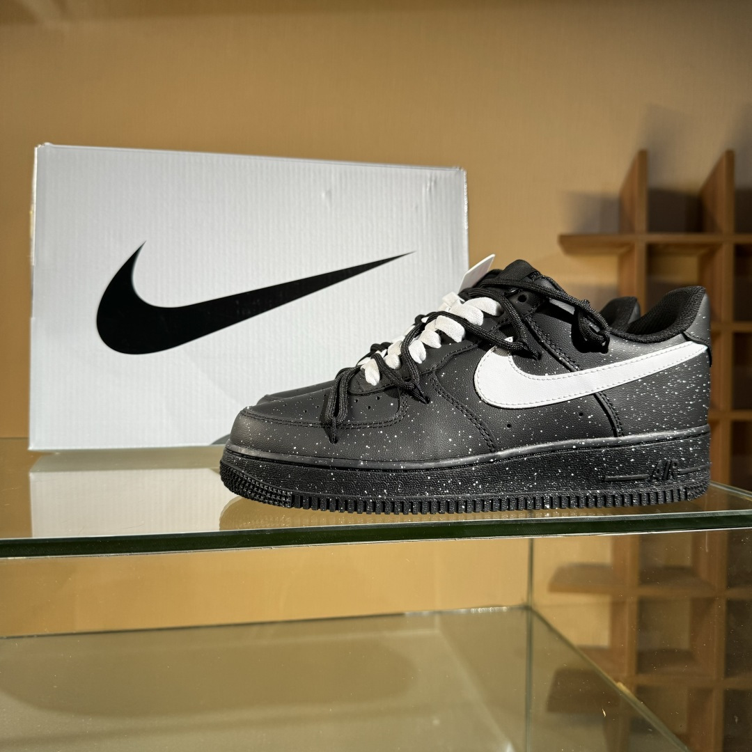 Nike Air Force 1'07 Low 白色满天星泼墨 空军一号低帮休闲板鞋 ZH0316-090