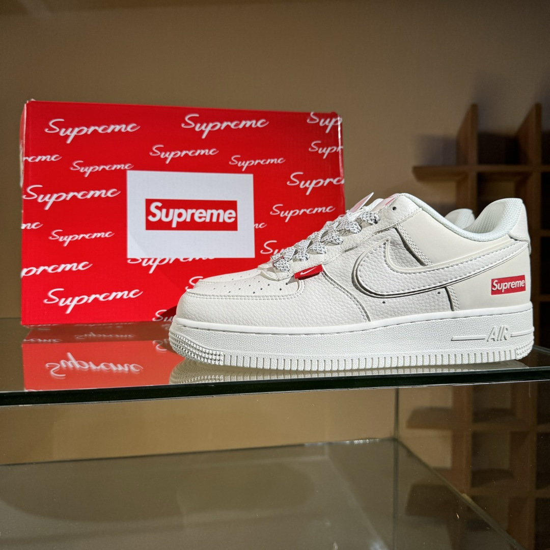Nike Air Force 1 Low 07 x Supreme 米白红满天星 CS5288-011