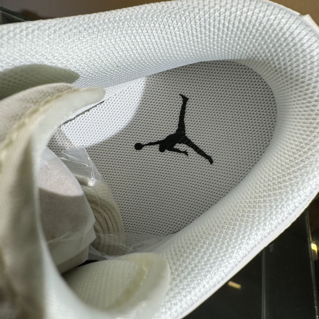 Air Jordan 1 Low AJ1 乔1 斯图西联名 拉丝黑勾 高端定制 低帮复古篮球鞋 XX3168-173