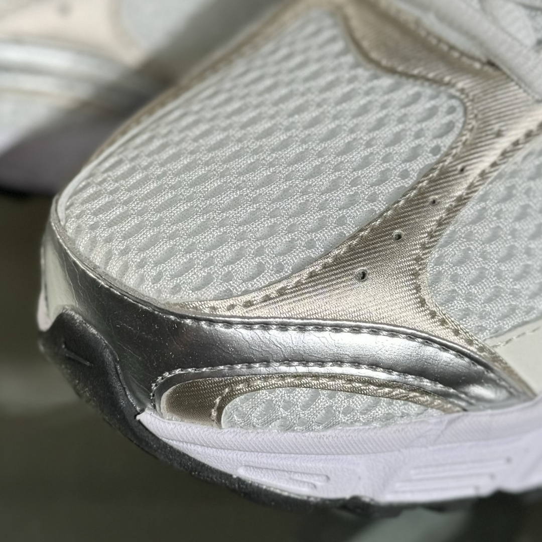 Nike V5 RNR 舒适百搭防滑耐磨 低帮跑步鞋 HQ7901-107