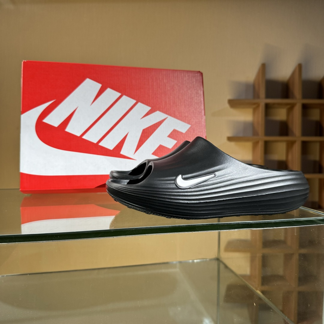 Nike ReactX Rejuven8 耐克夏日穿搭凉鞋 HV4479-011