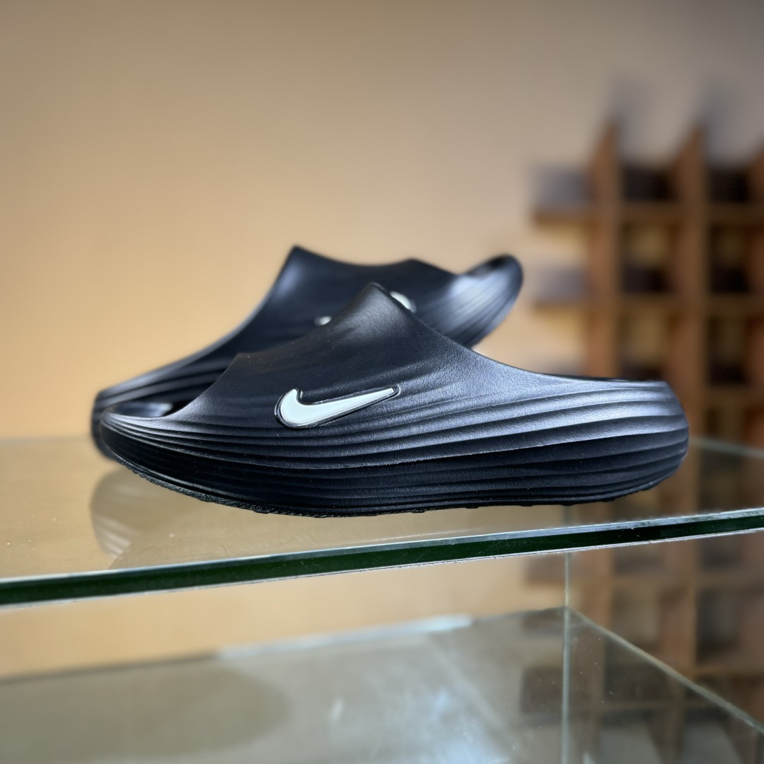 Nike ReactX Rejuven8 耐克夏日穿搭凉鞋 HV4479-011