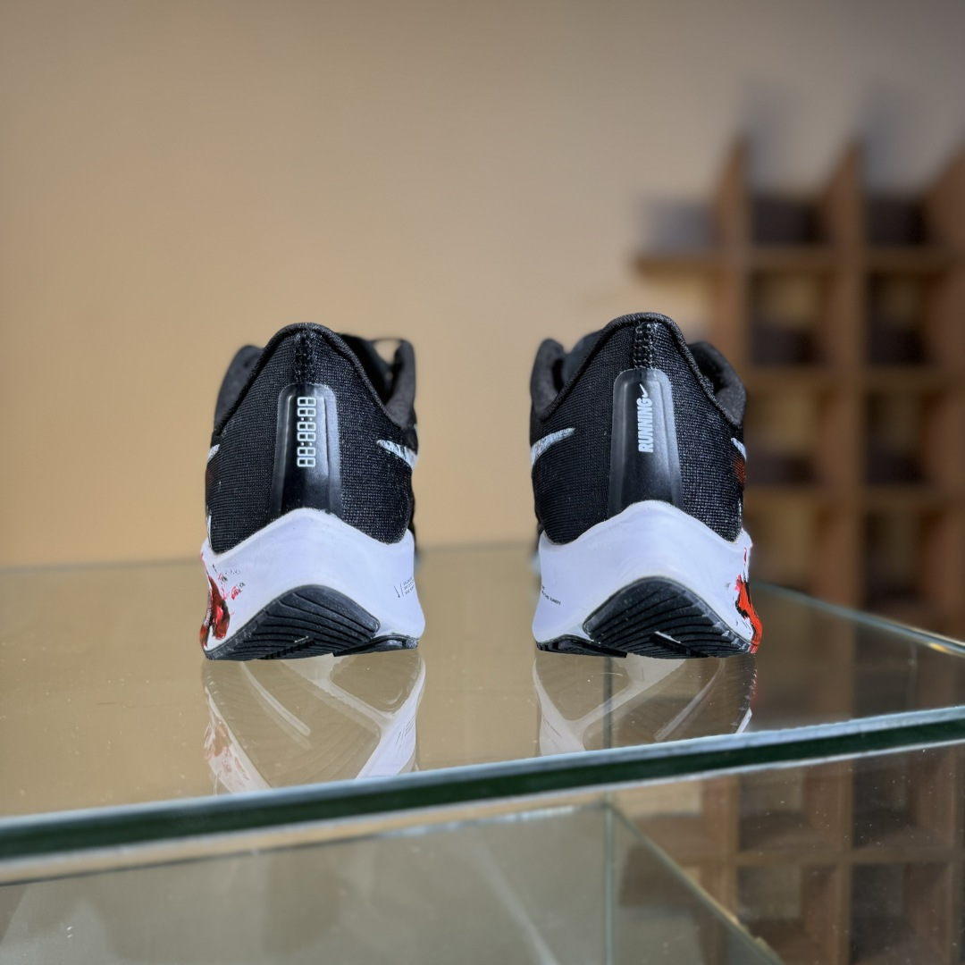 Nike Air Zoom Pegasus Premium 37 虐杀原形 手绘潮流 耐克网面防滑耐磨低帮跑步鞋 BQ9647-022