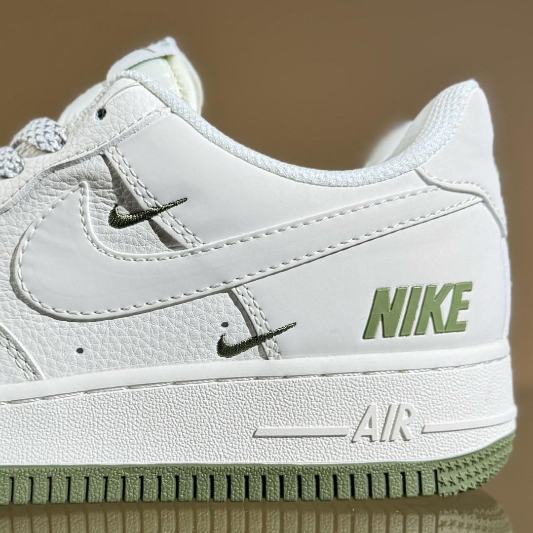 Nike Air Force 1'07 Low 耐克联名 绿小三勾 空军一号低帮休闲板鞋 XX3168-182