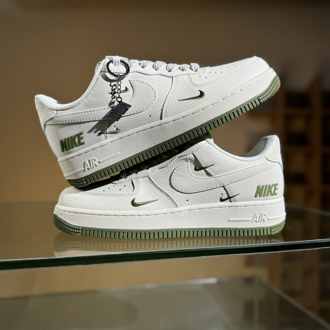 Nike Air Force 1'07 Low 耐克联名 绿小三勾 空军一号低帮休闲板鞋 XX3168-182