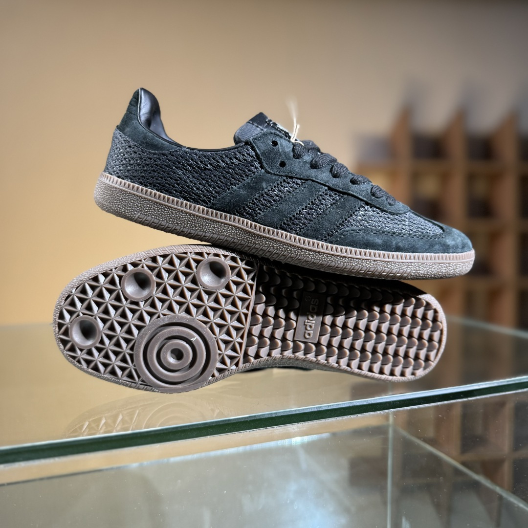 Adidas Originals Samba 桑巴舞系列阿迪达斯 三叶草 绅士德训足球风百搭低帮休闲运动板鞋 KK3530-High Quatity Cheap Brand wholesale wholesaler seller Clothes Bags handbags Sneakers Top Fashion Clothing Shoes from China Factory Chinese suppliers best Quality Beautiful Price Adidas Originals Samba 桑巴舞系列阿迪达斯 三叶草 绅士德训足球风百搭低帮休闲运动板鞋 KK3530