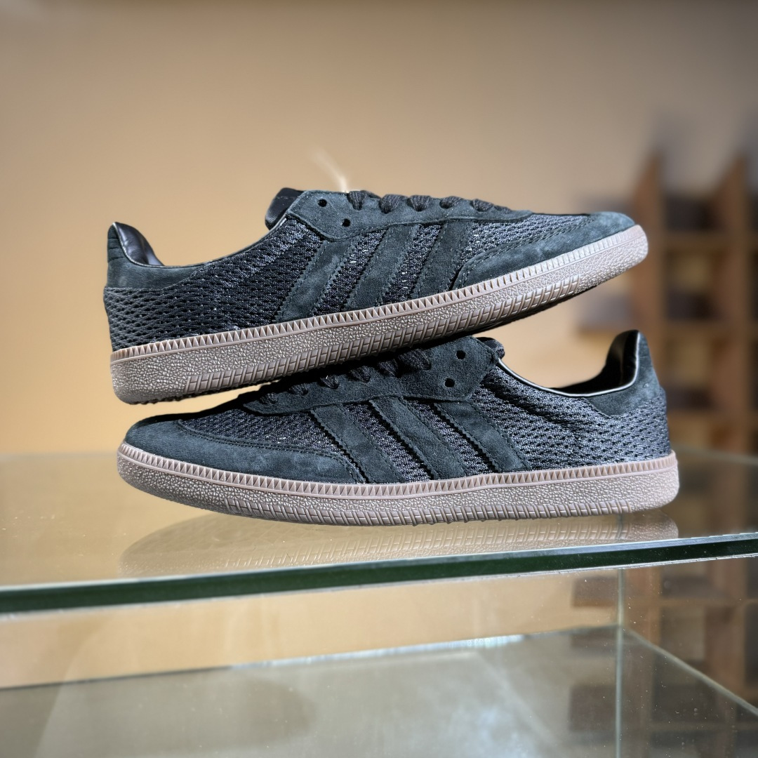 Adidas Originals Samba 桑巴舞系列阿迪达斯 三叶草 绅士德训足球风百搭低帮休闲运动板鞋 KK3530-High Quatity Cheap Brand wholesale wholesaler seller Clothes Bags handbags Sneakers Top Fashion Clothing Shoes from China Factory Chinese suppliers best Quality Beautiful Price Adidas Originals Samba 桑巴舞系列阿迪达斯 三叶草 绅士德训足球风百搭低帮休闲运动板鞋 KK3530