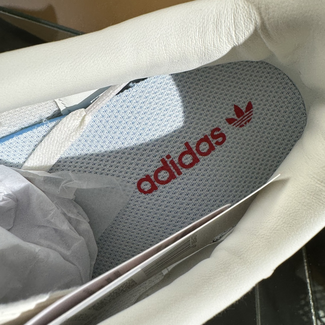 Adidas三叶草SAMBA x Supreme 白红 休闲板鞋 SC9207-723-High Quatity Cheap Brand wholesale wholesaler seller Clothes Bags handbags Sneakers Top Fashion Clothing Shoes from China Factory Chinese suppliers best Quality Beautiful Price Adidas三叶草SAMBA x Supreme 白红 休闲板鞋 SC9207-723