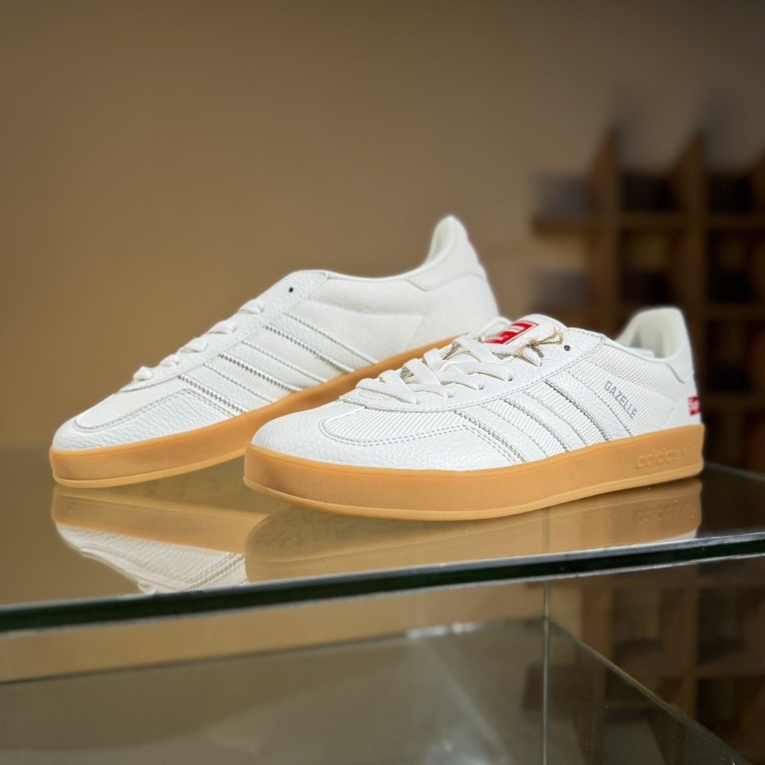 Adidas三叶草SAMBA x Supreme 白红 休闲板鞋 SC9207-723-High Quatity Cheap Brand wholesale wholesaler seller Clothes Bags handbags Sneakers Top Fashion Clothing Shoes from China Factory Chinese suppliers best Quality Beautiful Price Adidas三叶草SAMBA x Supreme 白红 休闲板鞋 SC9207-723