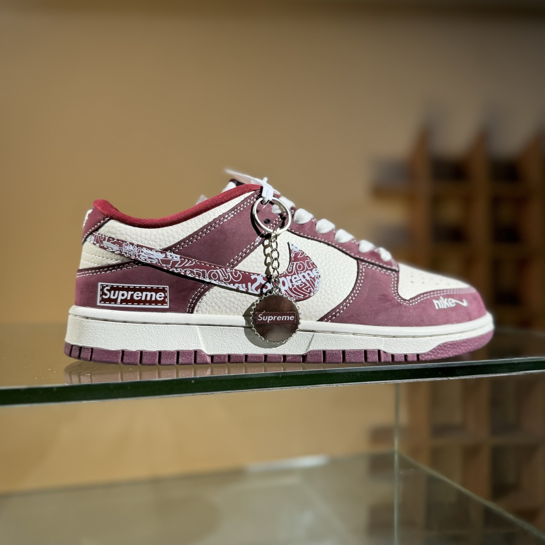 Nike SB Dunk Low Sup联名涂鸦红勾 低帮休闲板鞋 KK1333-047