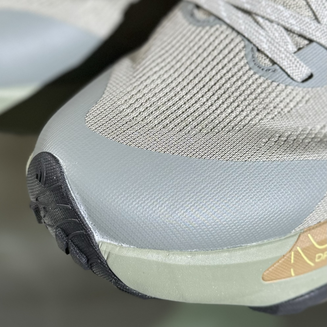 北面The North Face Altamesa 500 绿色 圆头系带减震耐磨低帮越野徒步鞋