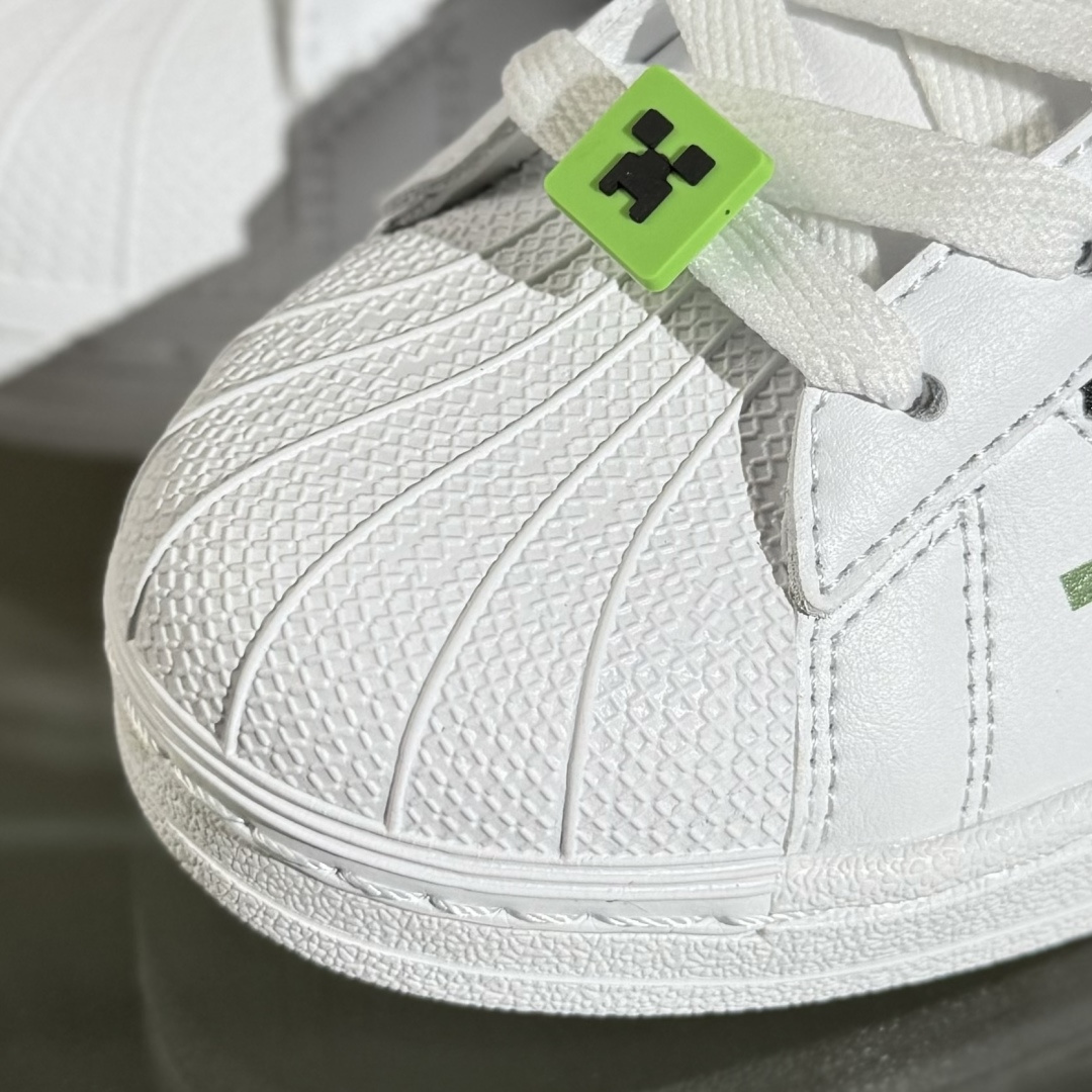AD Originals Superstar 白黑绿马赛克贝壳头 JQ8749-莆田鞋,莆田鞋货源,高仿鞋,高仿鞋货源,安福档口,莆田高仿鞋,莆田鞋批发,高仿鞋批发,莆田高仿运动鞋,高仿运动鞋,莆田运动鞋 AD Originals Superstar 白黑绿马赛克贝壳头 JQ8749