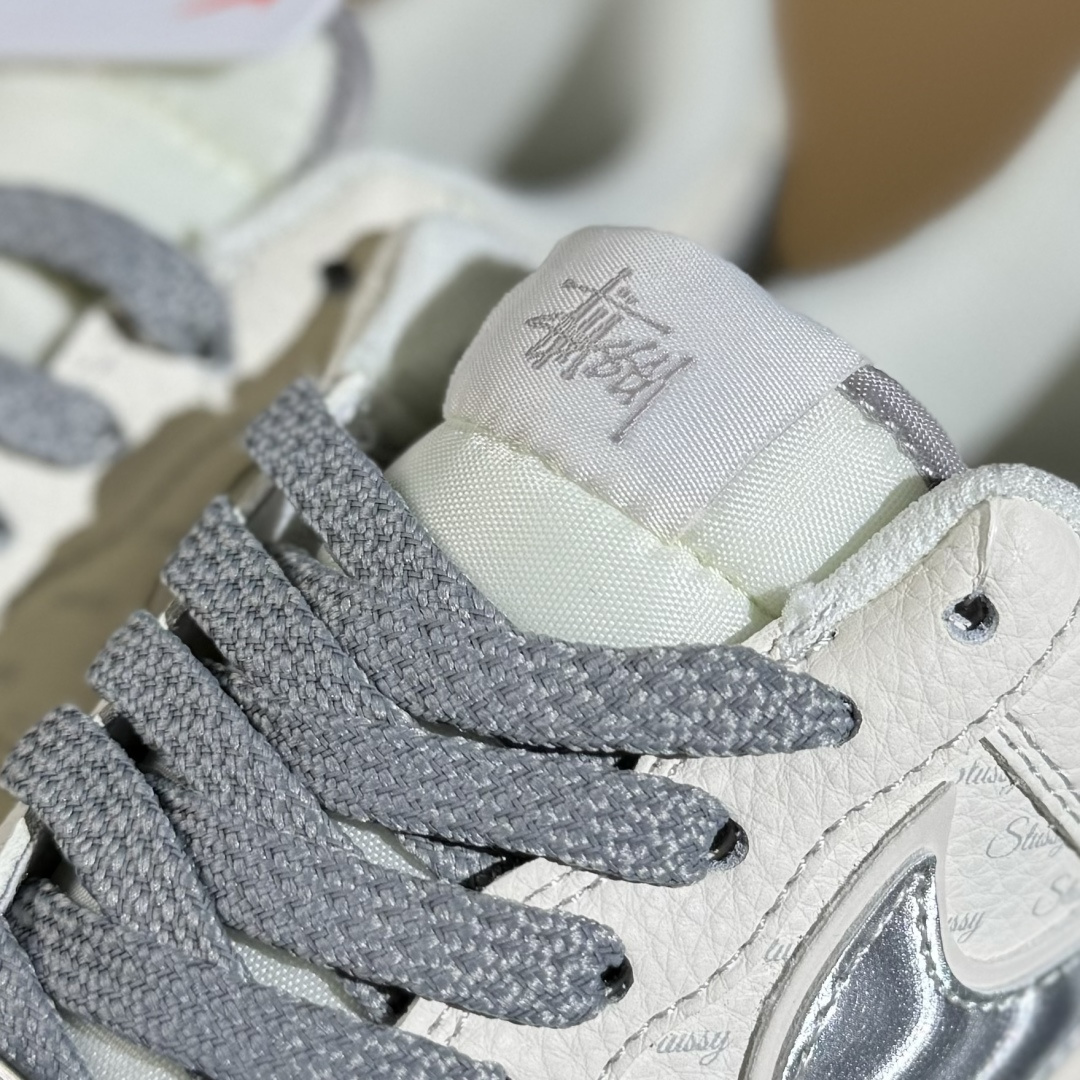 Nike Air Force 1'07 Low 斯图西联名 灰银勾 空军一号低帮休闲运动板鞋 XX3168-209