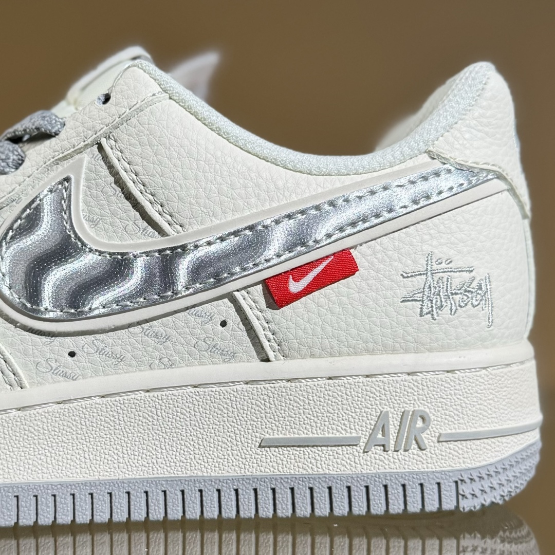Nike Air Force 1'07 Low 斯图西联名 灰银勾 空军一号低帮休闲运动板鞋 XX3168-209