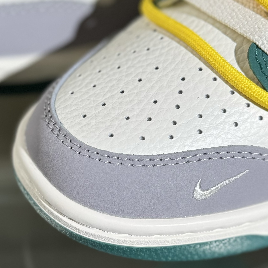 Nike SB Dunk Low x Stussy 灰白小勾绑带 FX1588-402