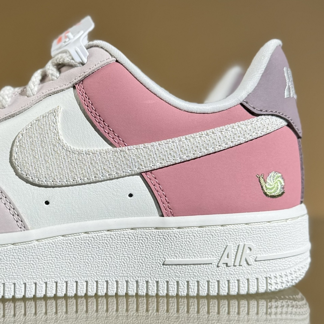 Nike Air Force 1 Low 粉白 IB8874-111