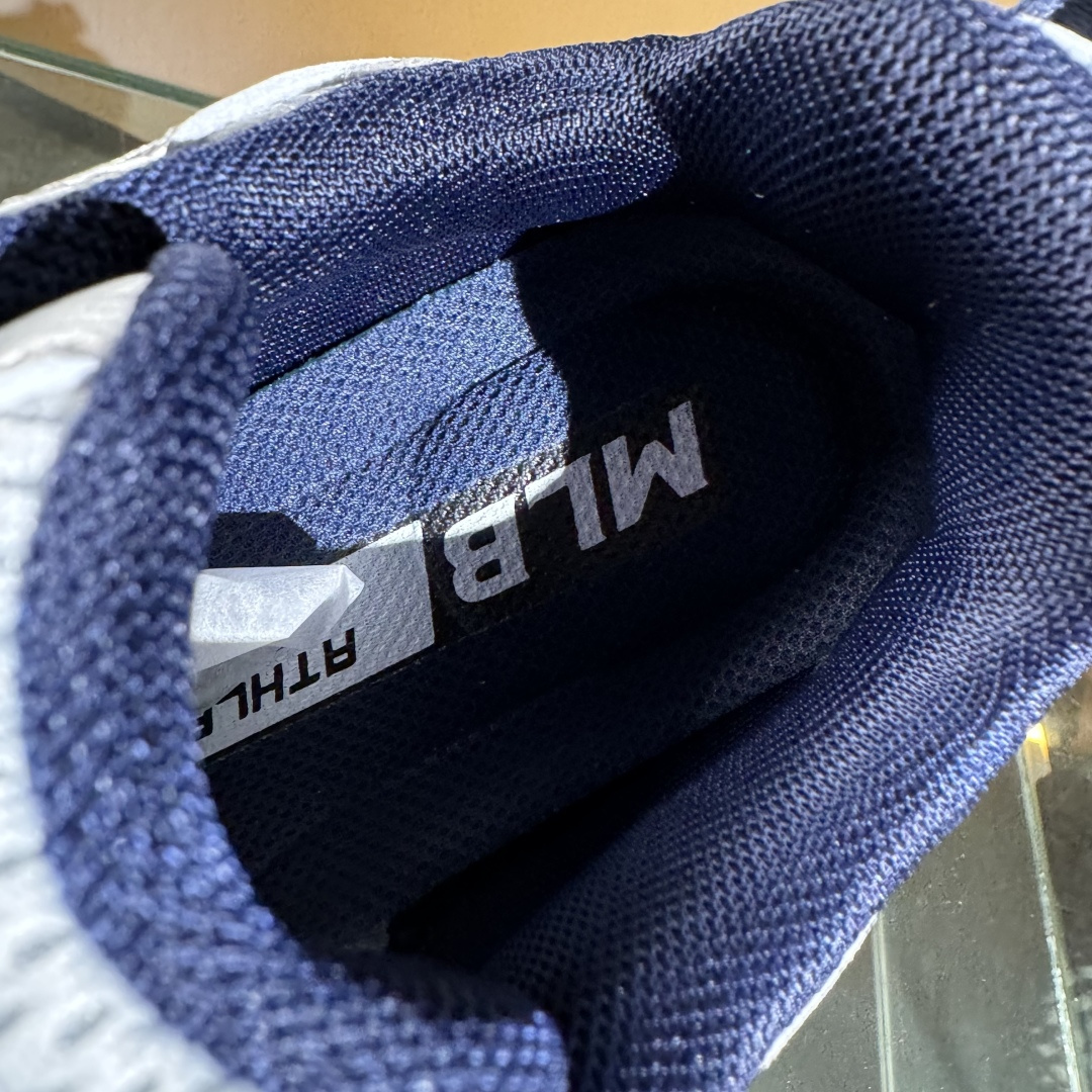 180 MLB New York Yankees Curve Runner 舒适百搭 防滑耐磨 低帮 流浪鞋跑步鞋 3ARNSPL4N